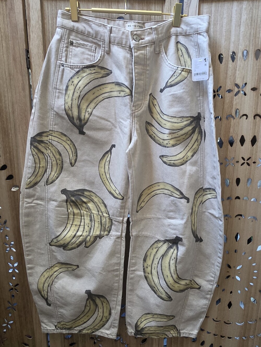 NWT We The Free Printed Good Luck Barrel Jeans in Go Bananas - Picture 6 of 15